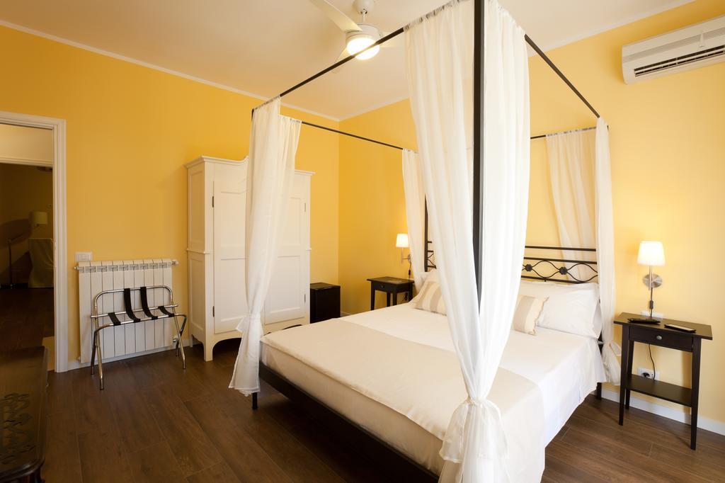 La Tuia E Il Tasso Bed & Breakfast Cagliari Eksteriør bilde