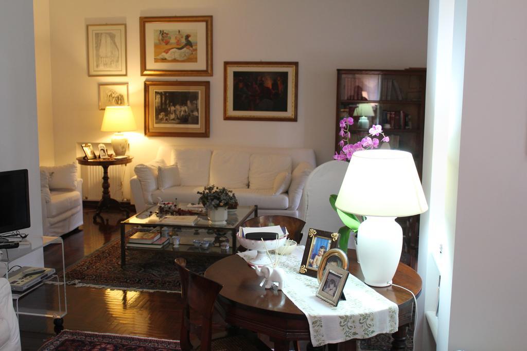 La Tuia E Il Tasso Bed & Breakfast Cagliari Eksteriør bilde