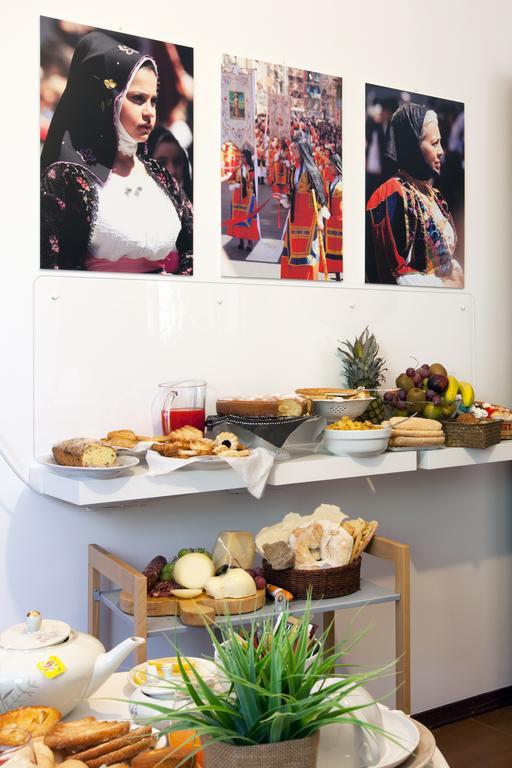 La Tuia E Il Tasso Bed & Breakfast Cagliari Eksteriør bilde